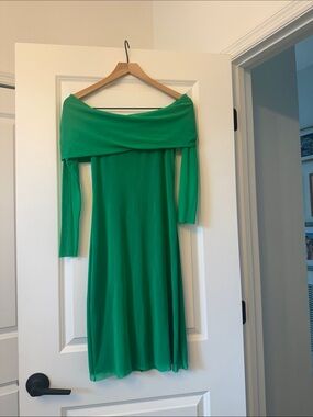Viviana Off-Shoulder Emerald Green Long Sleeve Dress